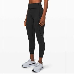 Lululemon In Movement Tight 25" Size 6